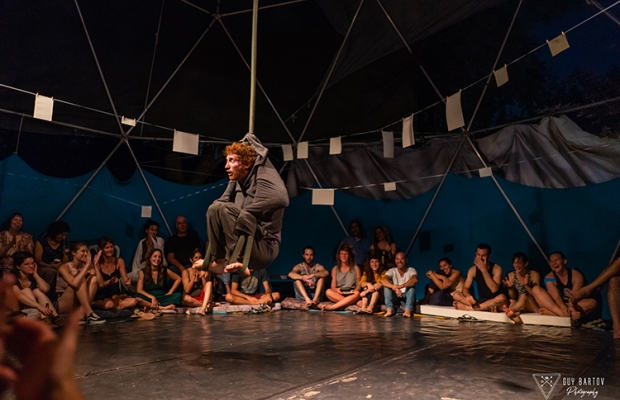 צילום - גיא ברטוב