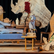 תהיה בריא מוריס מגי , הצגת ילדים תיאטרון בובות בתיאטרון הקרון בירושלים